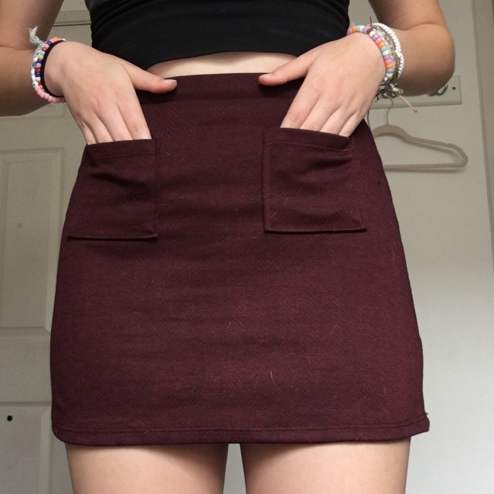 maroon mini skirt